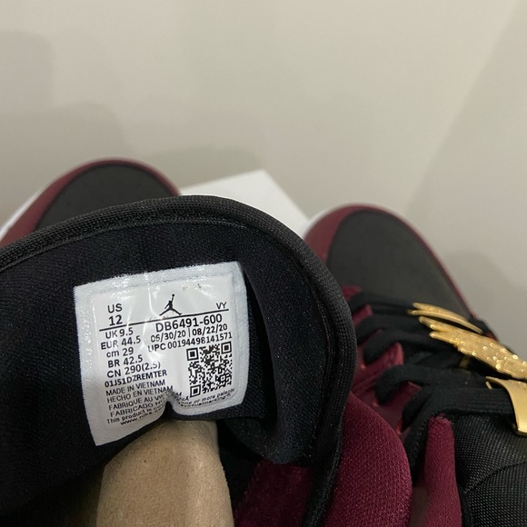 Nike Air Jordan 1 Low (12W) (11/10.5M) - Picture 6 of 7